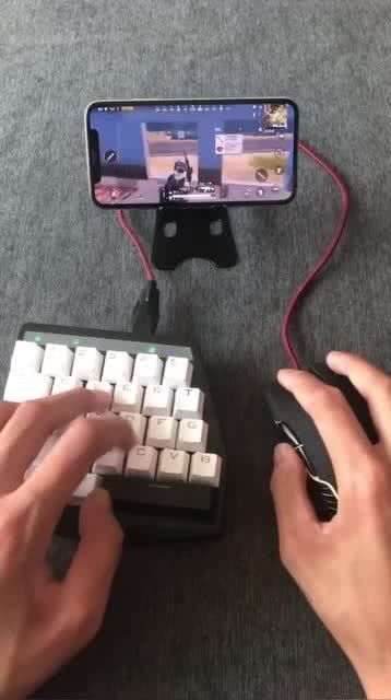 能用键盘玩的手机游戏,盘点键盘操控的精彩手机游戏